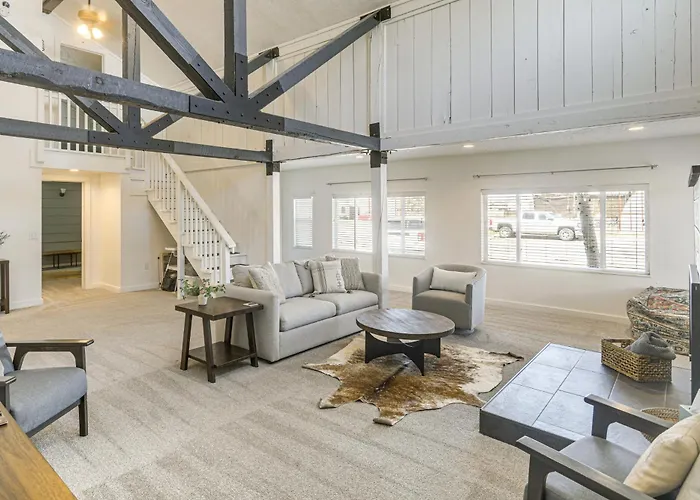 Centrally Located Pinedale Vacation Rental!