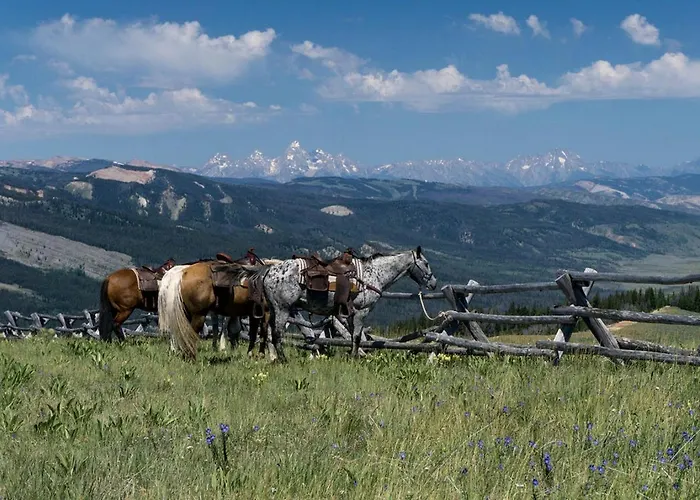 Charming Alpine Log Cabin For Family Vacation Near Cora, Wyoming
